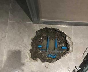 西华阳台漏水维修公司分享下暖气管道漏水的原因有哪些